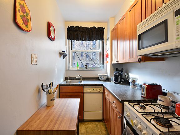 5th image of 7215 37th Ave APT 2C