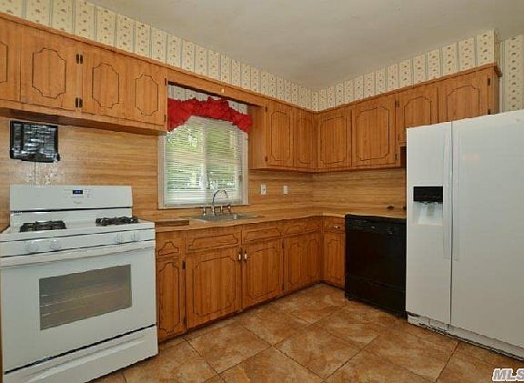 4th image of 36 Corlett Pl