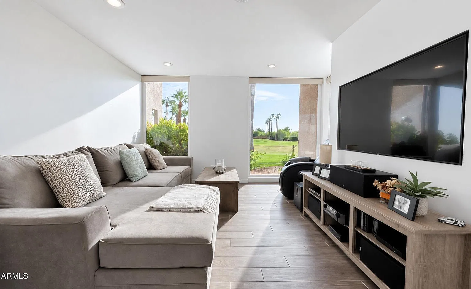 3 bed, 2.0 bath, 1509 sqft, $4,500 — Photo 3