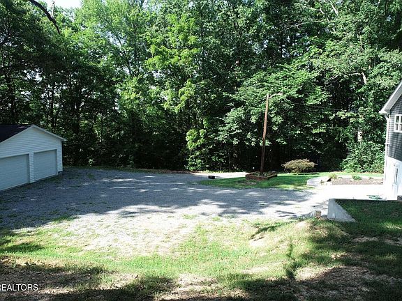 3rd image of 5116 Fort Sumter Rd