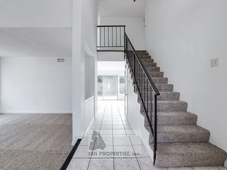 8602 Doremere Dr — Photo 4