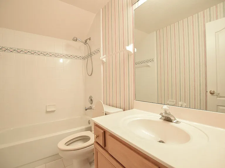 5313 Lake Bluff Ter — Photo 14