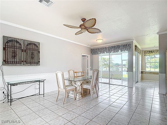 5th image of 25762 Old Gaslight Dr