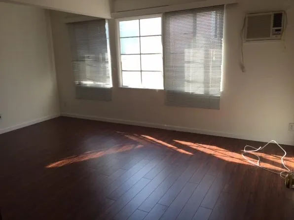 115 N Pass Ave, Burbank, CA 91505