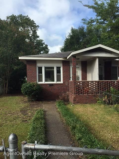 1st image of 3424B Navajo St
