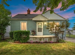 19221 Connecticut St, Roseville, MI