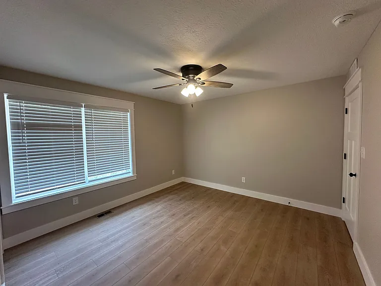 817 N College Ave #1 — Photo 6