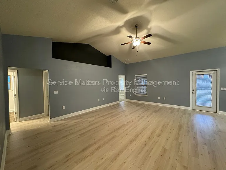 4504 Hampton Bay Blvd — Photo 4