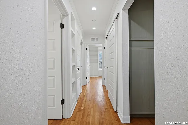 418 Nassau Dr — Photo 17