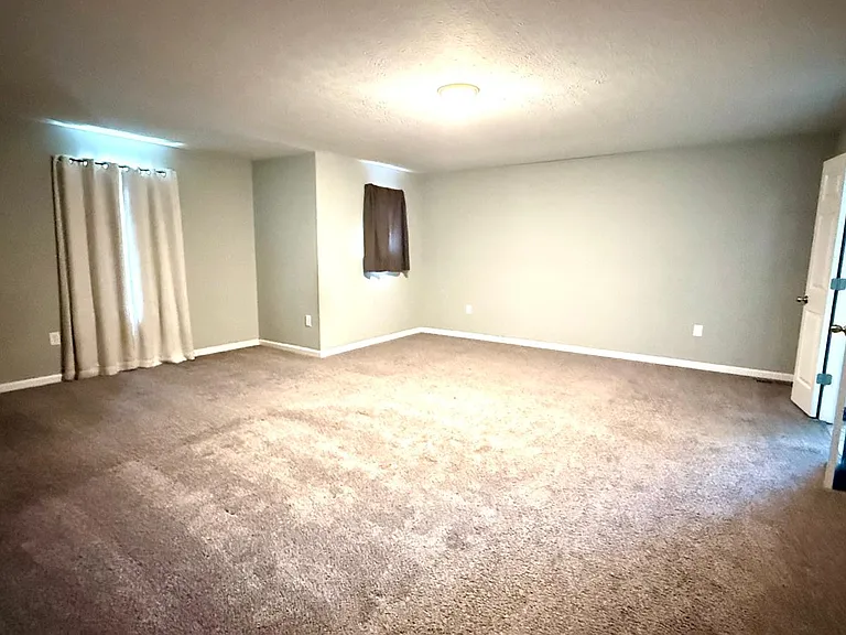 2472 Creekland Dr — Photo 16