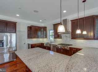 6426 3rd St, Alexandria, VA 22312