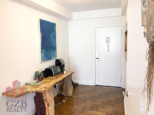 Rented by Avenues Real Estate | media 30