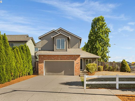 3rd image of 896 SE 74th Ave