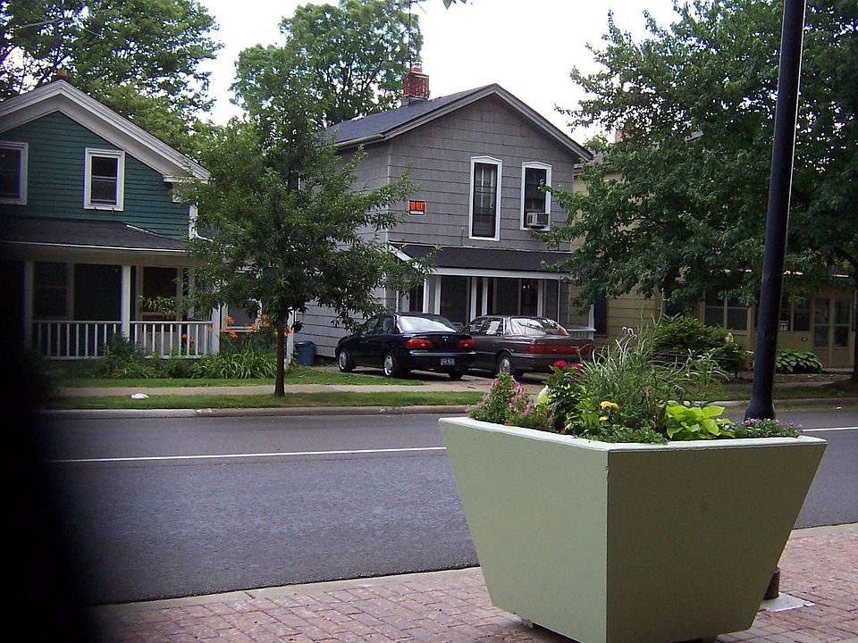 1st image of 211 N Ashley St