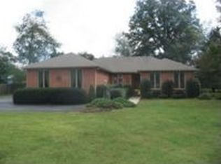 113 Autumn Ln, Tullahoma, TN 37388