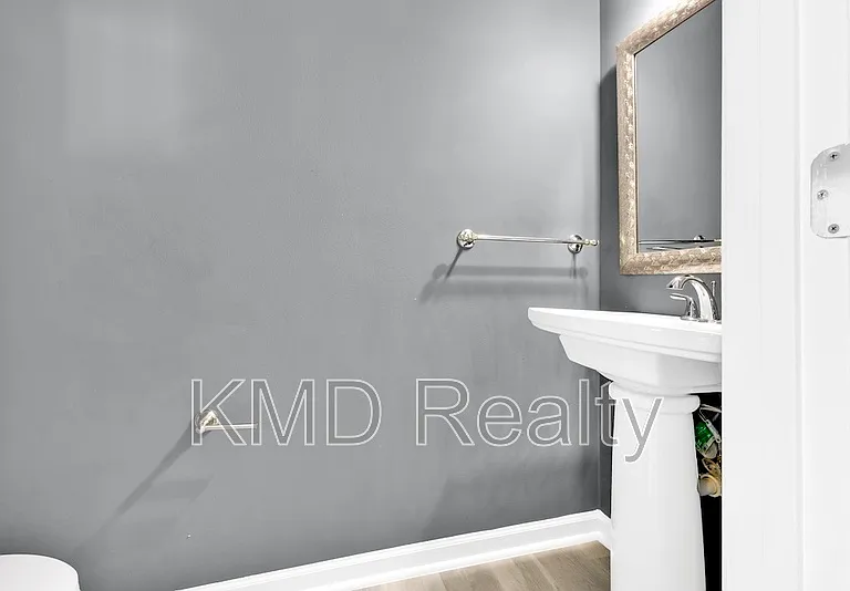 9598 Walkers Glen Dr — Photo 22