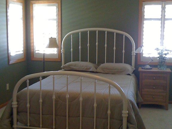 5th image of 15 Wood Brook Way