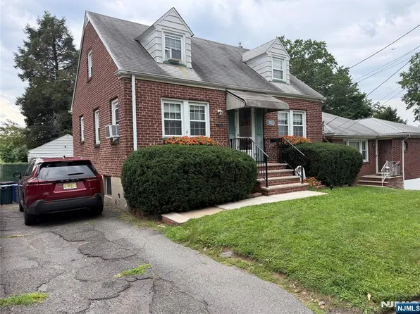 72 Fairview Avenue, Bogota, NJ 07603