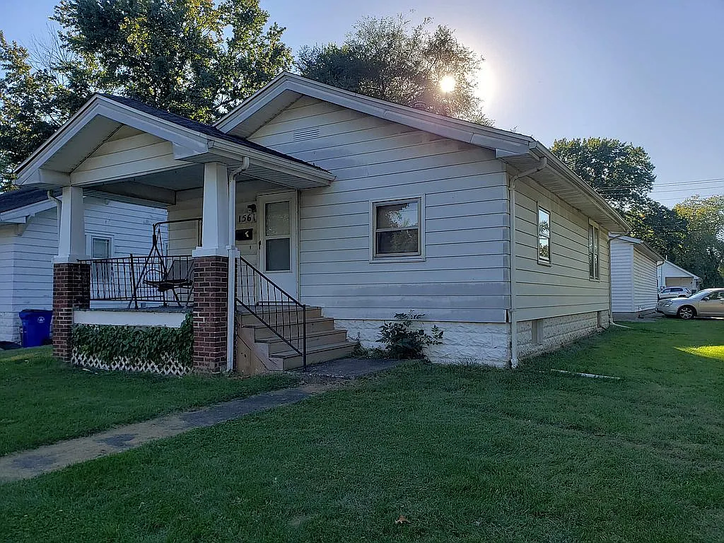 1561 N Walnut Grove Ave photo 1