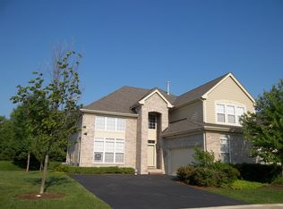 819 Stone Canyon Cir, Inverness, IL 60010
