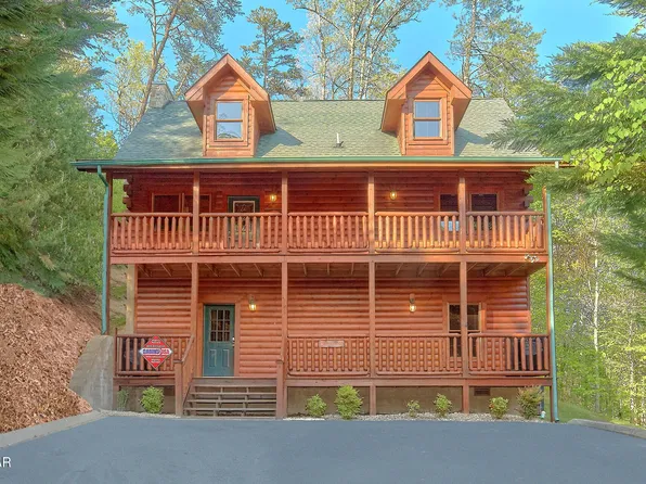 306 Mountain Park Way, Pigeon Forge, TN 37863