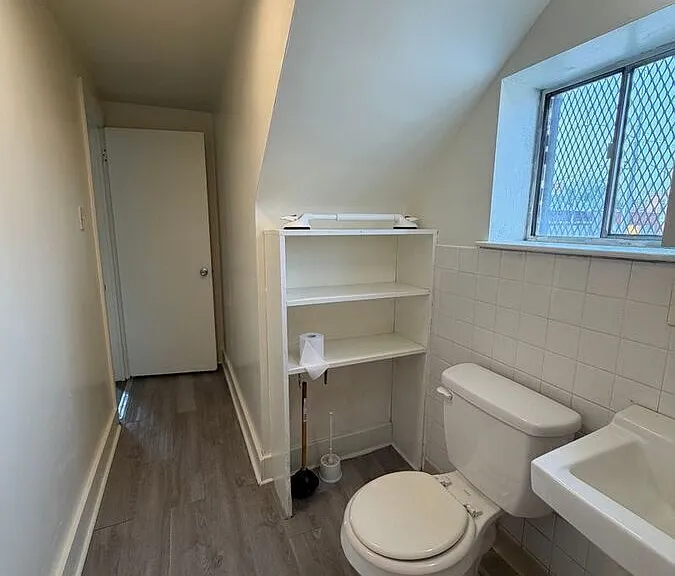 717 W Market St #A — Photo 13