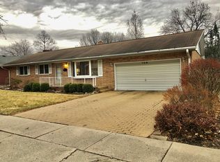 108 Laurel Ln, Dekalb, IL 60115