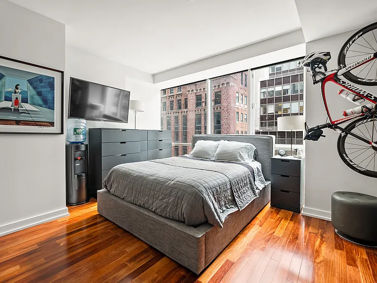 60 E 55th St #19C — Photo 1