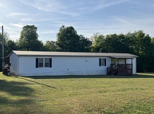 297 Phillips Ridge Ln, Cookeville, TN 38501