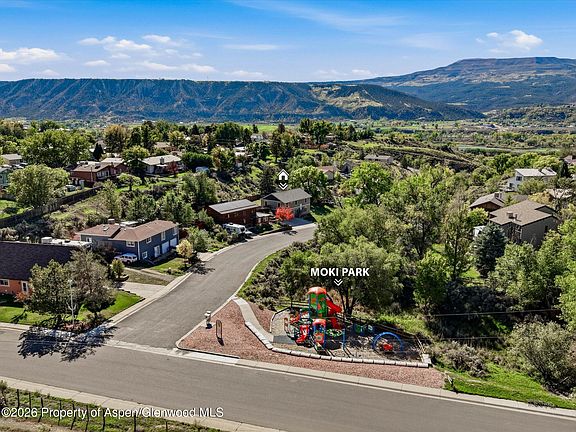 2nd image of 670 Moki Ave