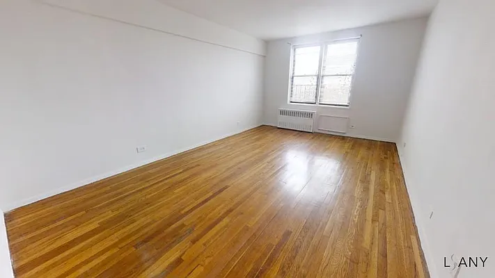 Rented by LandSeair Real Estate Group | media 9