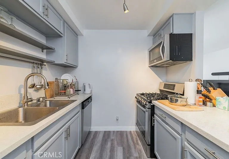 20240 E Arrow Hwy #D — Photo 11