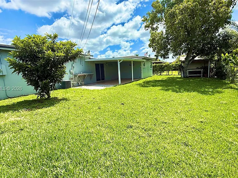 11952 SW 37th Ter — Photo 20