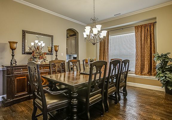 4th image of 1141 Downing Dr