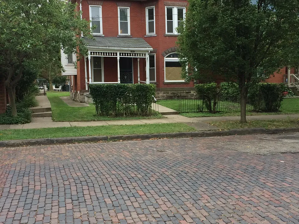 615 Franklin Ave