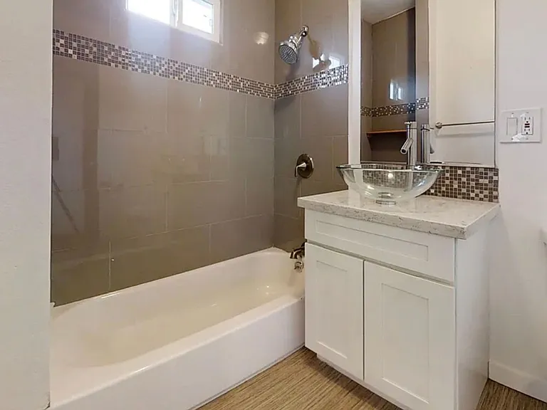 3629 Marmion Way — Photo 9