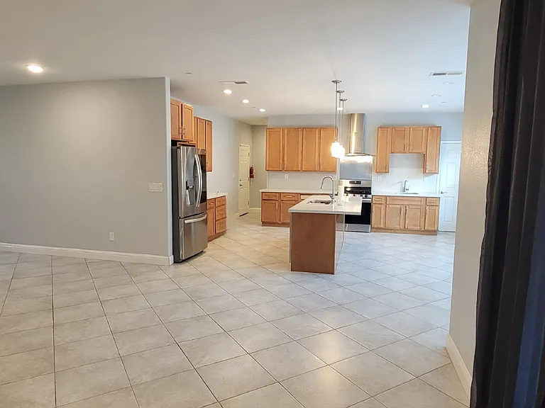 719 Morales Ct — Photo 7