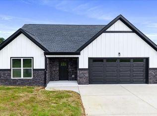 358 Benton Station Rd, Benton, TN 37307