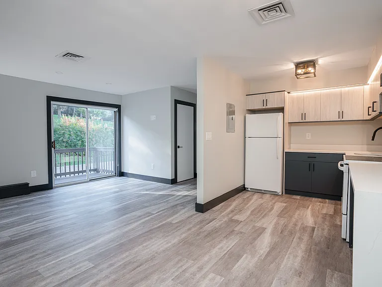 8-12 South Blvd #12-102 — Photo 19