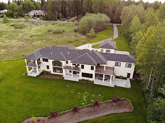 5th image of 8702 255th Ave NE