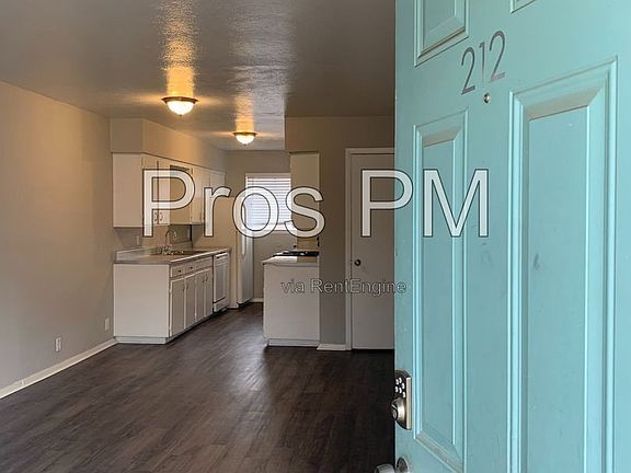 4th image of 4606 Monarch St #212