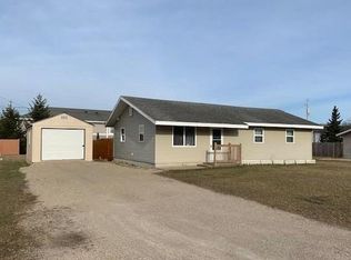 N3059 Lawson Dr, Waupaca, WI 54981