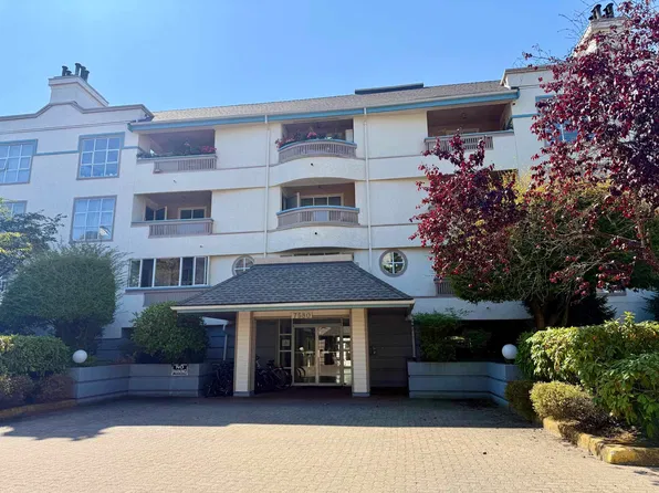 7580 Minoru Blvd #311, Richmond, BC V6Y 1Z5