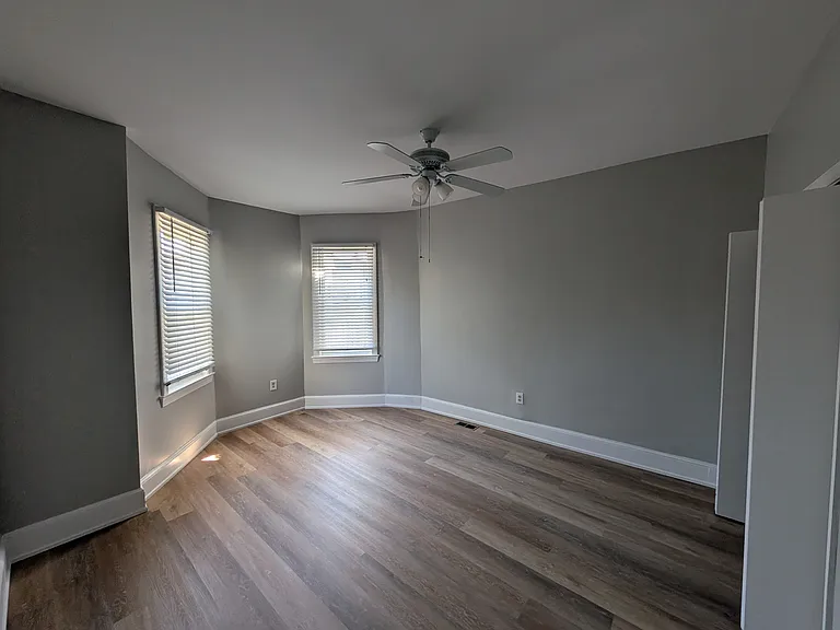 636 Lamont St NW — Photo 2