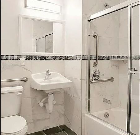 5th image of 3294 Kennedy Blvd #203