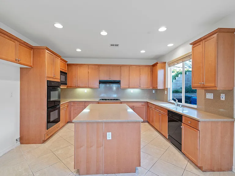 33329 Gold Mountain Rd — Photo 7