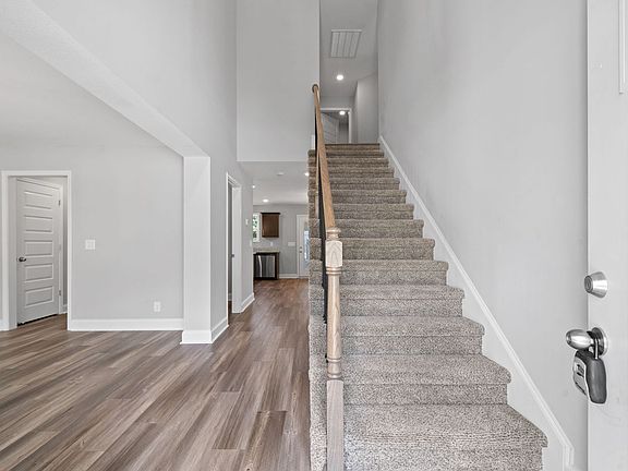 5th image of 513 Vale Ct