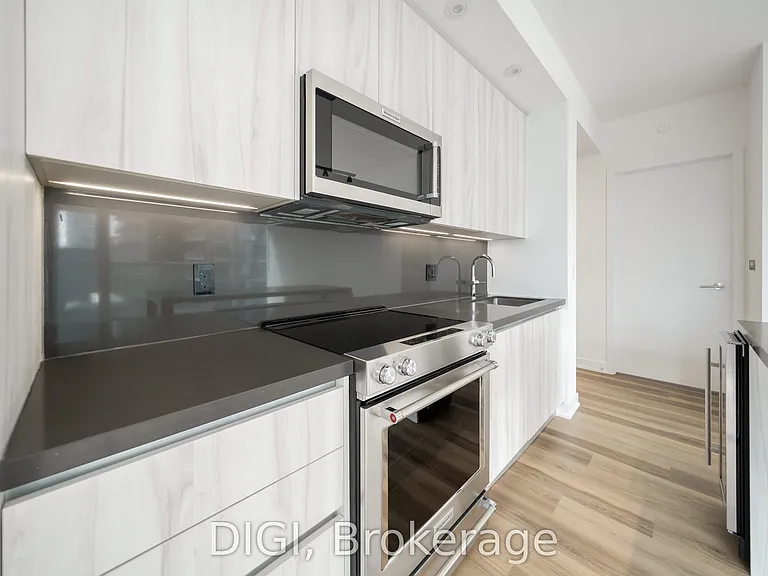 8 Gloucester St #2603 — Photo 3
