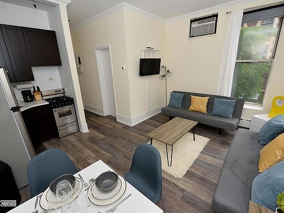5th image of 1022 Lexington Ave #3S