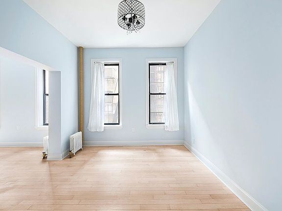 2nd image of 235 W 108th St APT 31